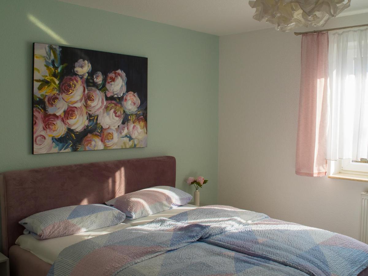 Geraeumige Ferienwohnung In Kindelbrueck Fuer Bis Zu 4 Personen - Barriefrei エクステリア 写真